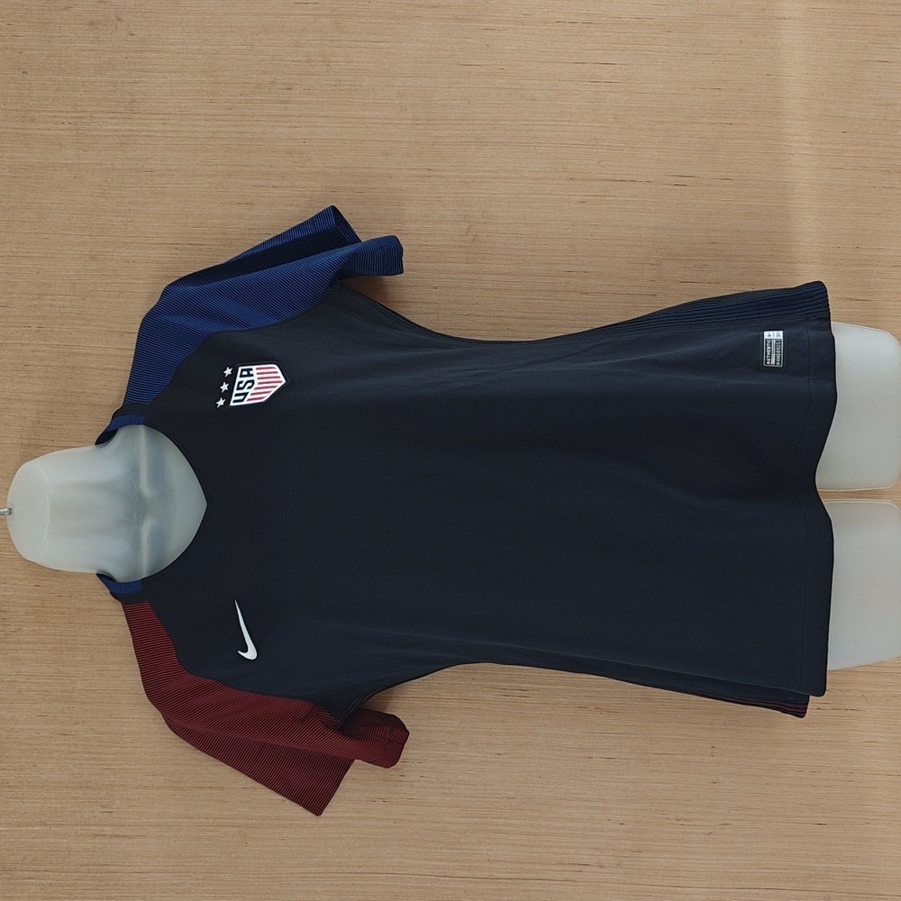 Nike USA Soccer Top